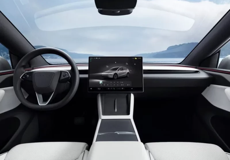 Tesla Luncurkan Asisten Suara AI “Hey Tesla”