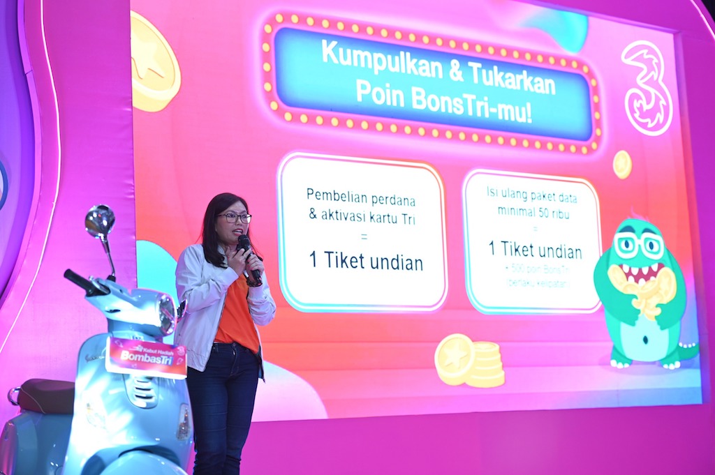 Content image for article: Tri Gelar Kebut Hadiah BombasTri 2025 dengan Ribuan Hadiah Menarik