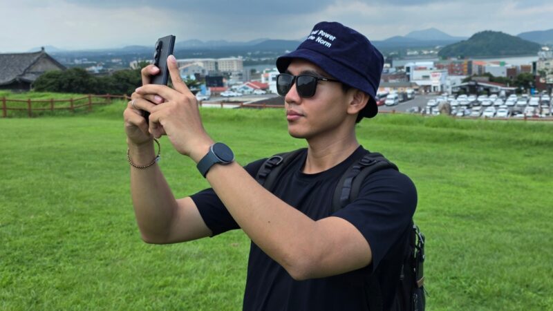 Gemini di Galaxy Z Fold7/Z Flip7 Bantu Konten Kreator Traveling