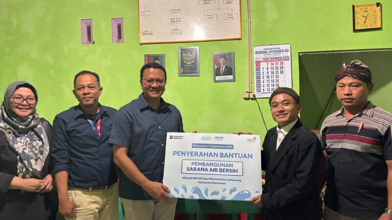 Telkom Bangun Sarana Air Bersih untuk Masyarakat Adat Bonokeling di Banyumas