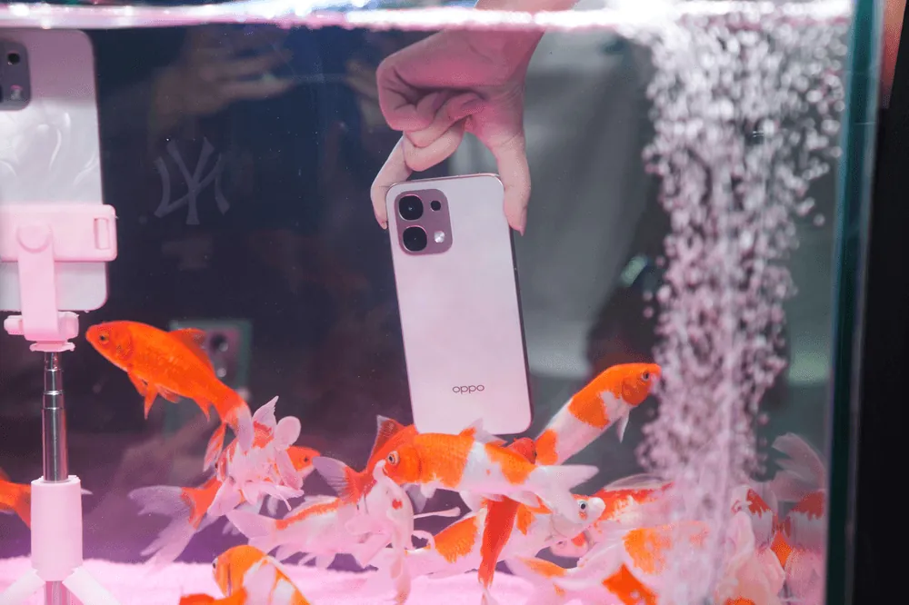 Content image for article: OPPO A6 Pro Resmi Diluncurkan, Janji Performa Anti Lag 5 Tahun