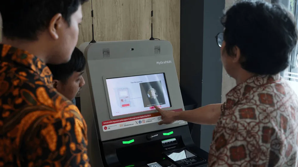 Content image for article: Telkomsel Lanjutkan Uji Coba Registrasi Biometrik dengan Komdigi