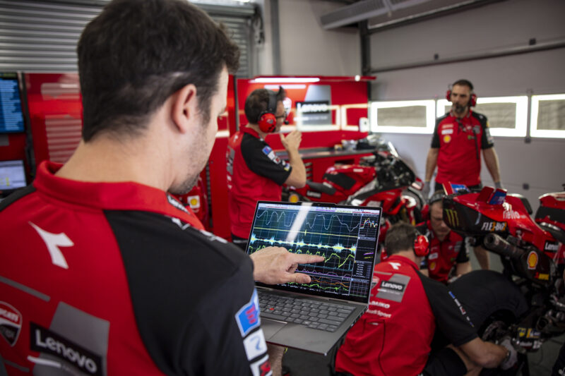 Lenovo dan Ducati Corse: Sinergi Teknologi Global di Balik Performa Juara Dunia