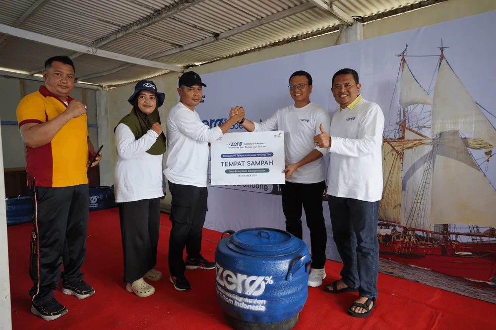 Content image for article: Telkom Kumpulkan 1,4 Ton Sampah dalam Aksi Bersih Pantai Makassar
