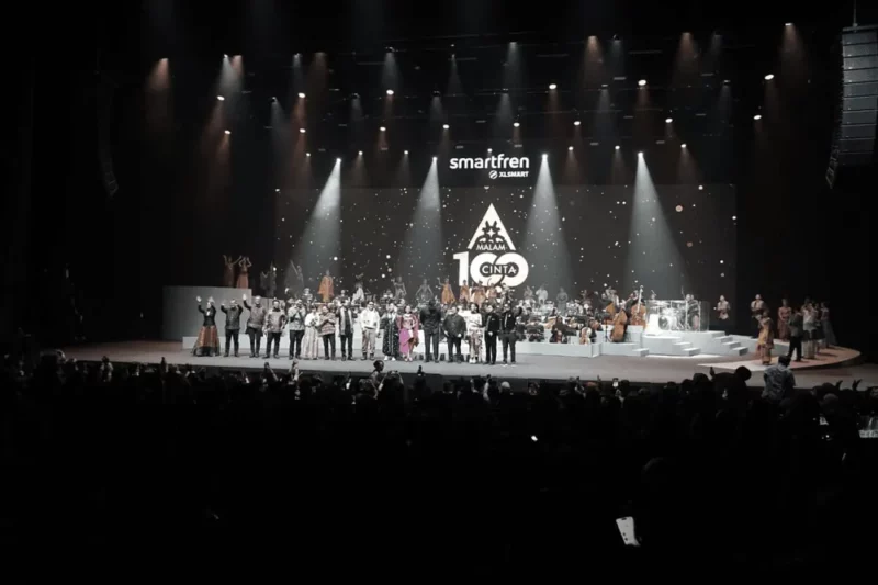 Smartfren Sukses Gelar Malam 100 Cinta 2025