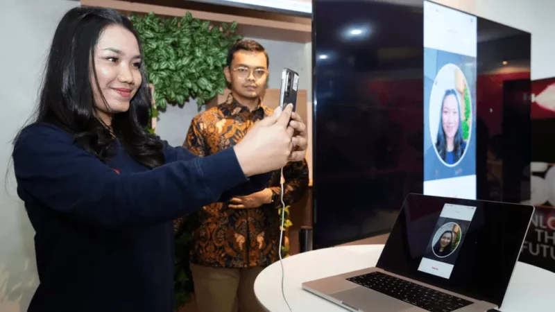 Telkomsel Lanjutkan Uji Coba Registrasi Biometrik dengan Komdigi Telkomsel Lanjutkan Uji Coba Registrasi Biometrik dengan Komdigi