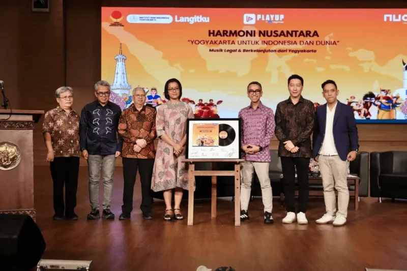 Nuon dan Playup Luncurkan Gerakan Harmoni Nusantara untuk Musisi Lokal Nuon dan Playup Luncurkan Gerakan Harmoni Nusantara untuk Musisi Lokal