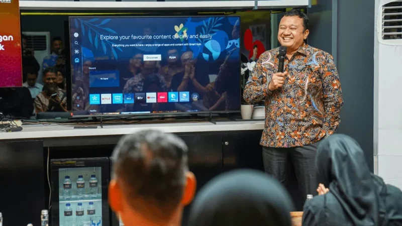 Indosat dan Komdigi Perkuat Registrasi eSIM dengan Biometrik Indosat dan Komdigi Perkuat Registrasi eSIM dengan Biometrik