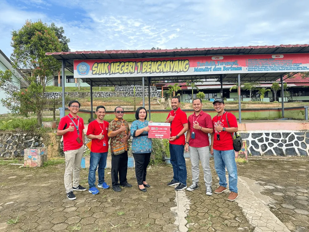 Content image for article: Telkom Salurkan 111.500 GB Kuota Internet ke 21 Sekolah 3T