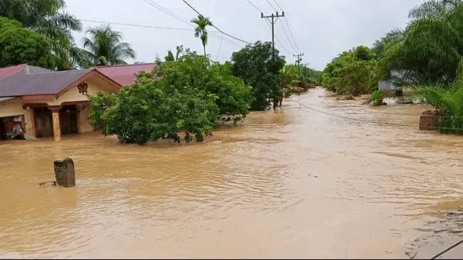 Content image for article: Gangguan Telekomunikasi Akibat Banjir dan Longsor di Aceh: 799 Site Mati