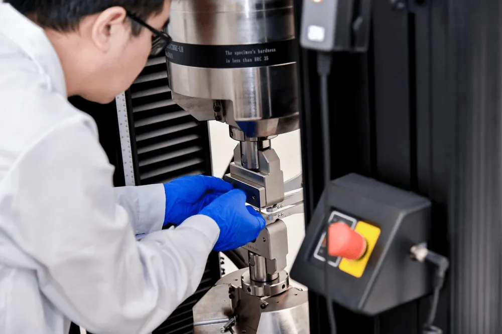 Content image for article: OPPO Umumkan Apex Guard, Standar Baru Kualitas Smartphone