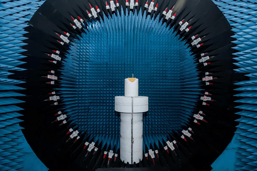 Content image for article: OPPO Umumkan Apex Guard, Standar Baru Kualitas Smartphone