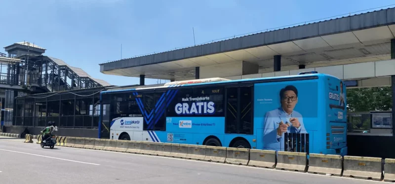 Kredivo dan Transjakarta Hadirkan PayLater untuk Mobilitas Urban