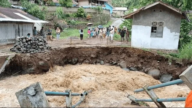 Gangguan Telekomunikasi Akibat Banjir dan Longsor di Aceh: 799 Site Mati