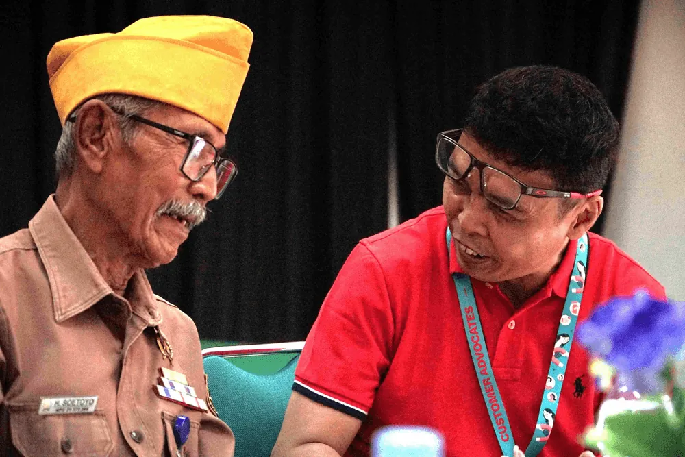 Telkomsel dan Kitabisa Gelar Operasi Katarak Gratis