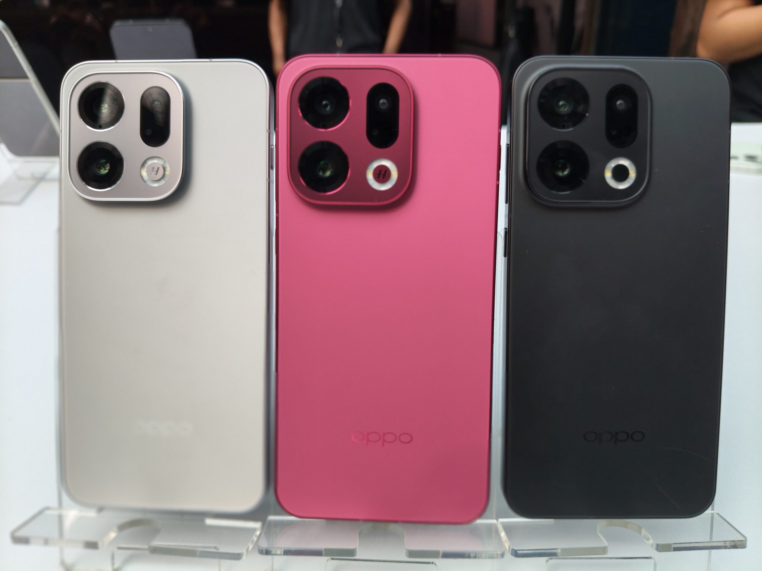 Review OPPO Find X9: Desain Elegan, Kamera Pro, Performa Flagship