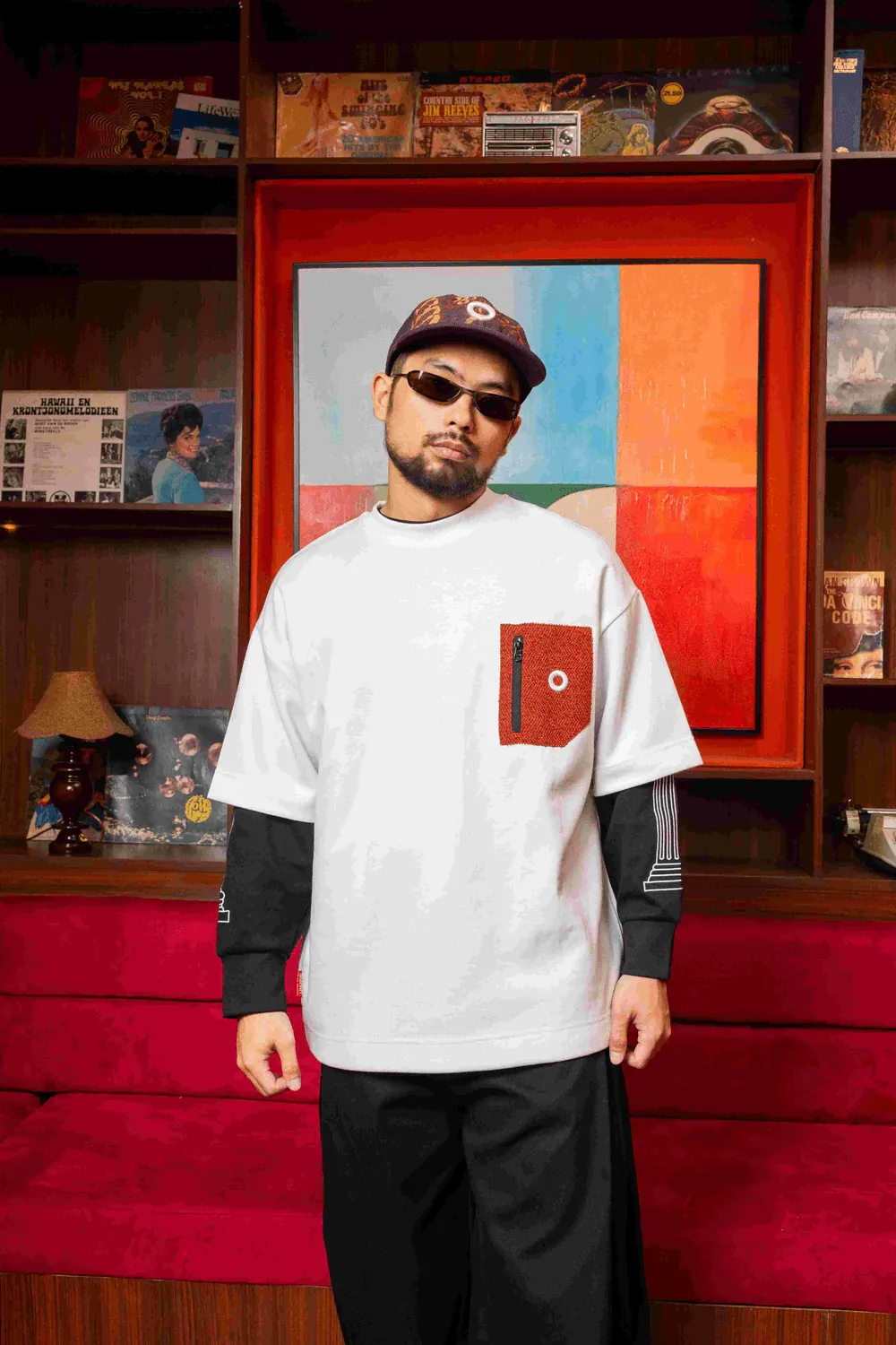 Content image for article: SIMPATI x Othman Luncurkan Koleksi NARU, Padukan Fashion Premium dengan Kuota Data