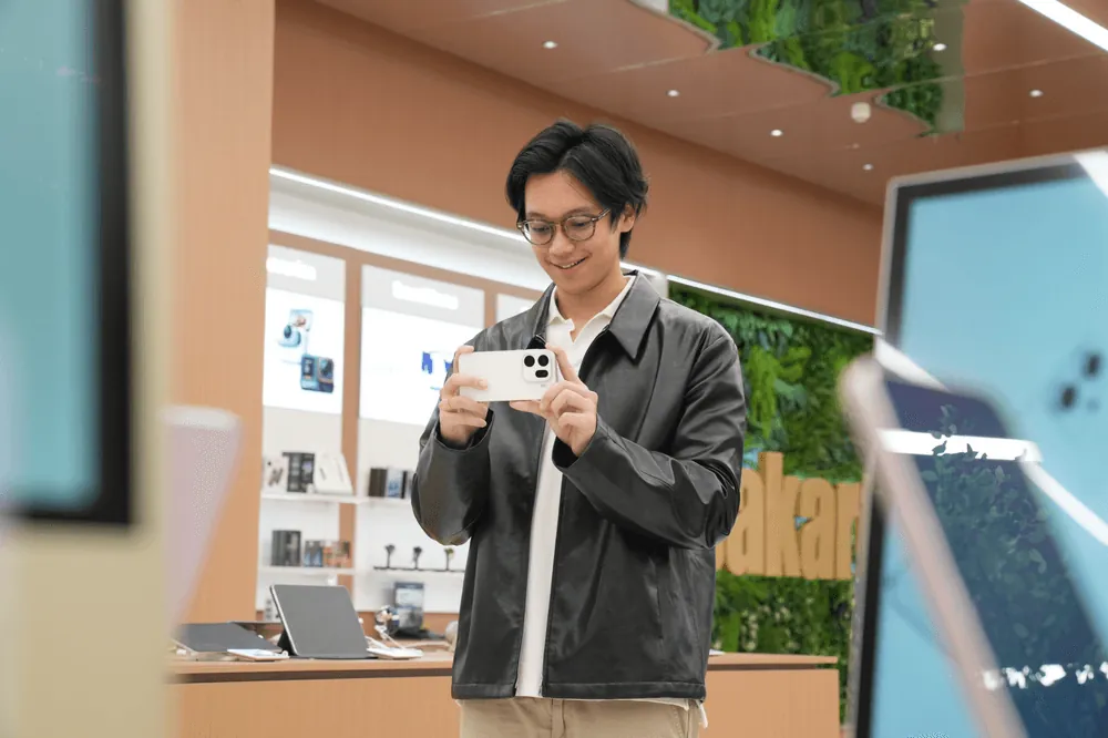 Content image for article: OPPO Buka Flagship Store Baru di Gandaria City dengan Konsep Third Living Space