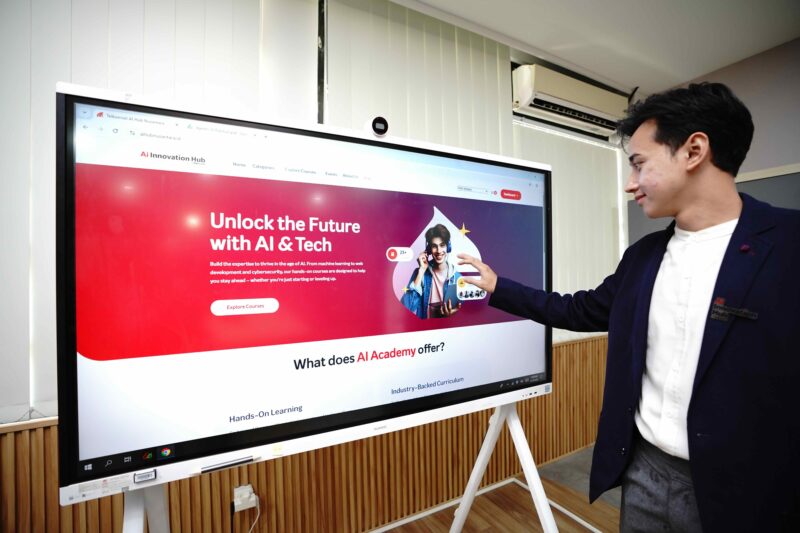 Telkomsel dan ITB Resmikan AI Innovation Hub Pertama di Indonesia
