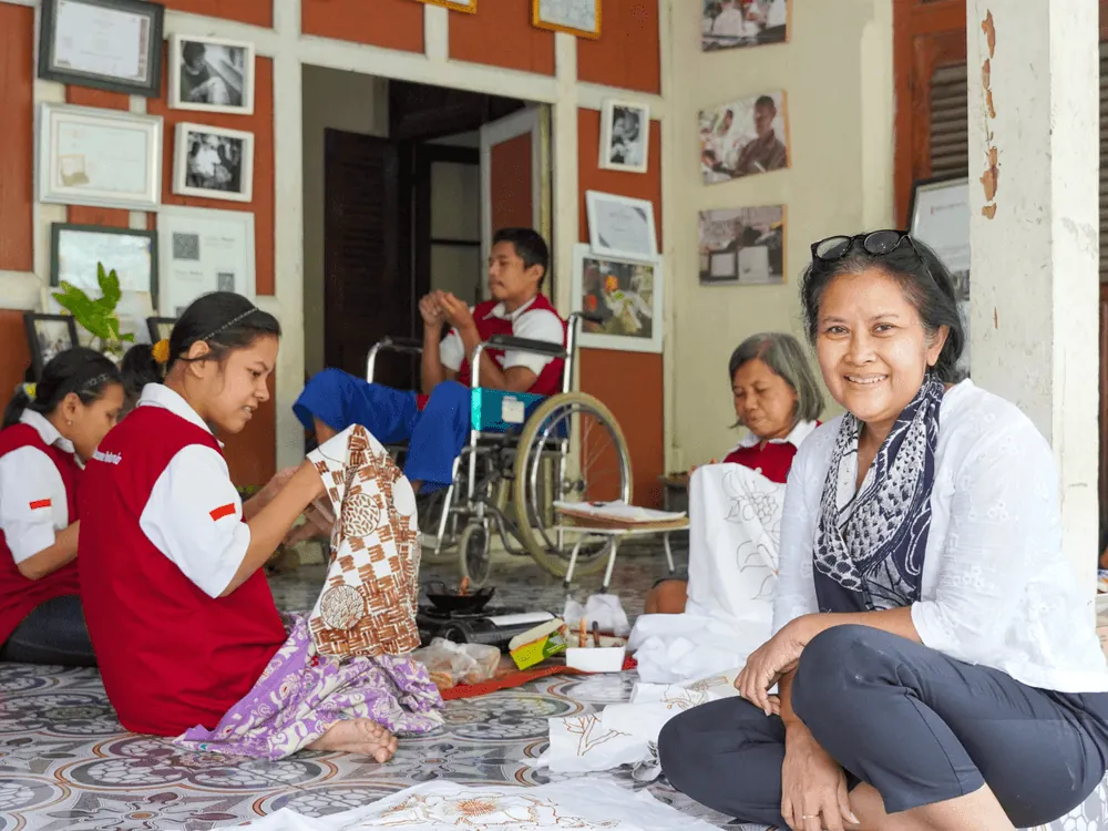 Content image for article: AdaKami Dukung 8 UMKM Lokal Lewat Program #UsahaBarengAdaKami Sepanjang 2025