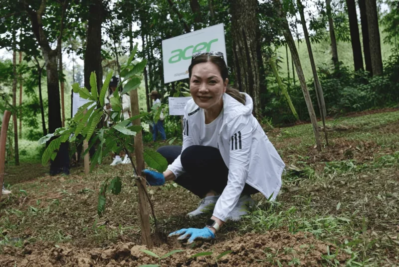 Acer Indonesia Tanam 2.000 Pohon Usai Kumpulkan 3 Ton E-Waste
