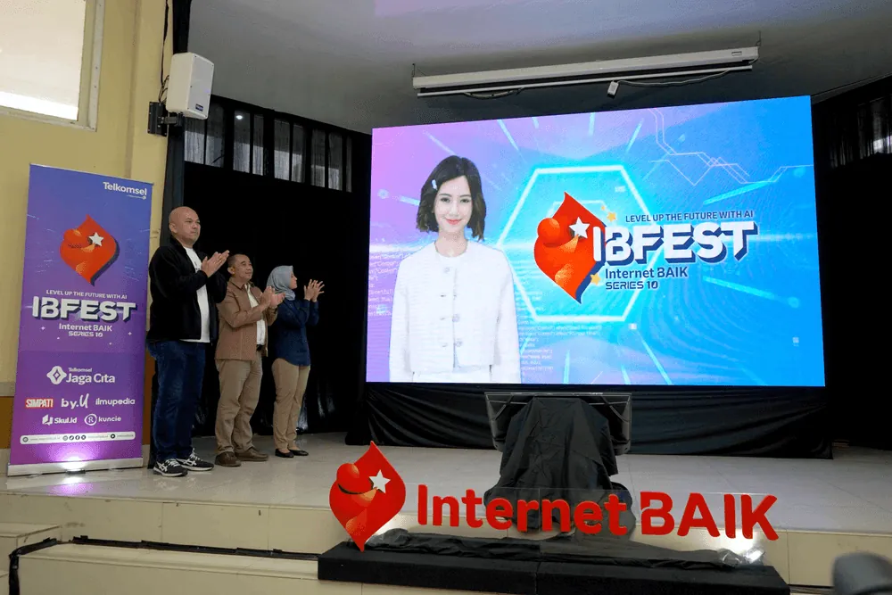 Internet BAIK Festival Series 10 Resmi Dibuka, Telkomsel Fokus Literasi AI