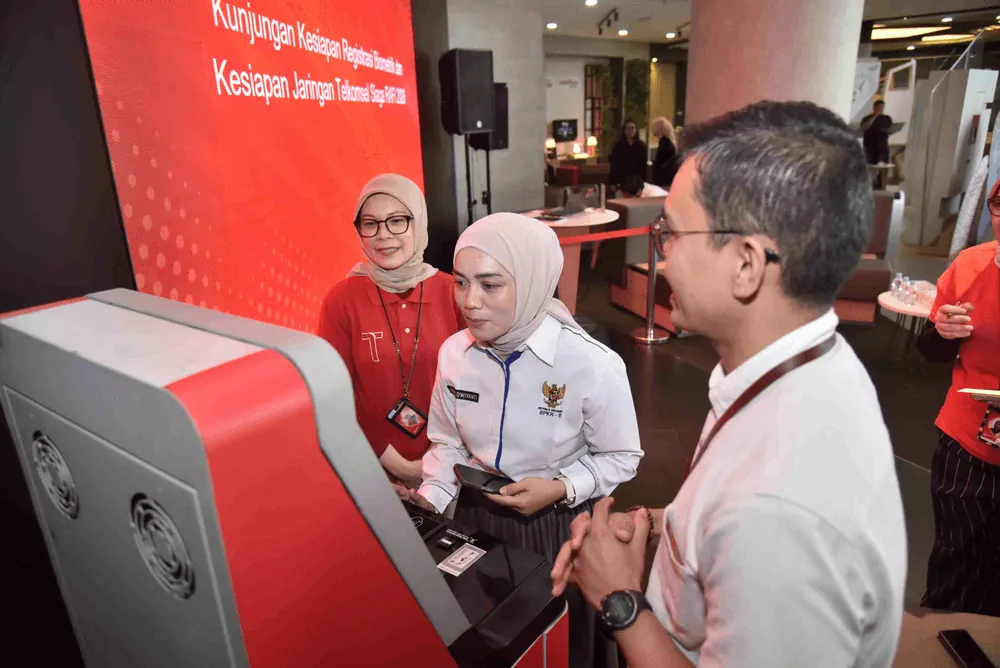 Content image for article: Telkomsel Terapkan Registrasi Biometrik Wajah, Dukung Program SEMANTIK Komdigi