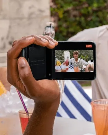 Content image for article: Motorola Razr 60 Resmi Hadir di Indonesia, Bawa Prosesor MediaTek Terbaru