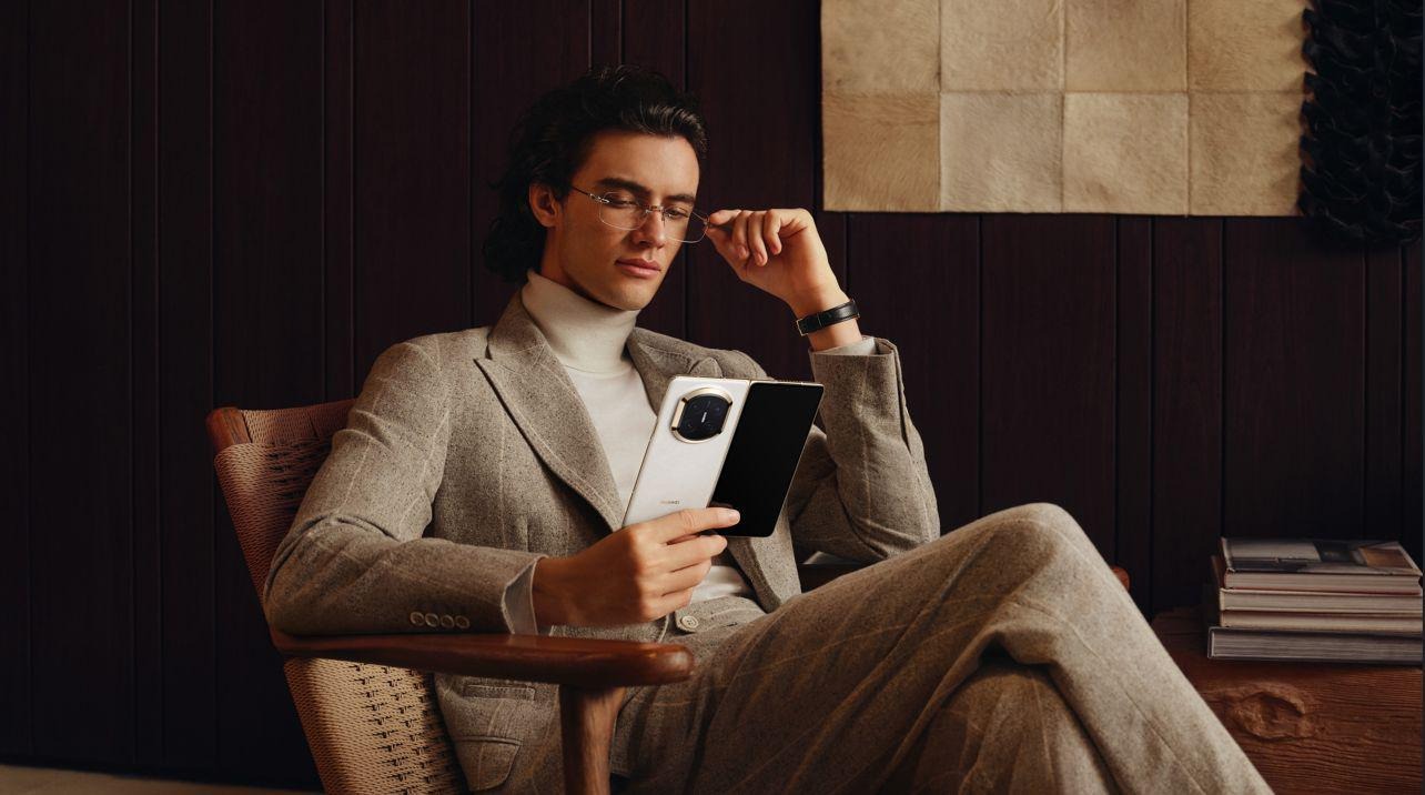HUAWEI Mate X7 Hadirkan Fotografi Flagship ke Dunia Foldable
