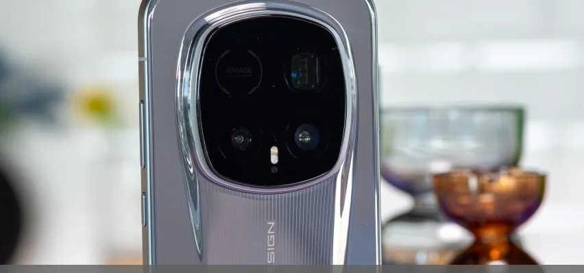 Bukan Sekadar HP! Intip Kemewahan Unboxing Honor Magic8 RSR Porsche Design