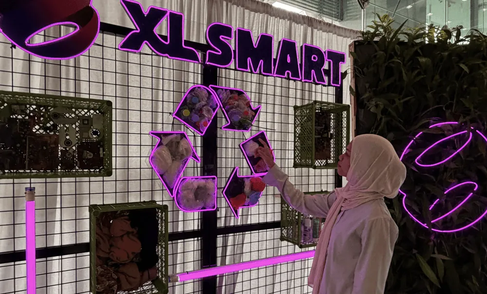 Content image for article: XLSMART Raih Rating ESG Positif dari Sustainable Fitch