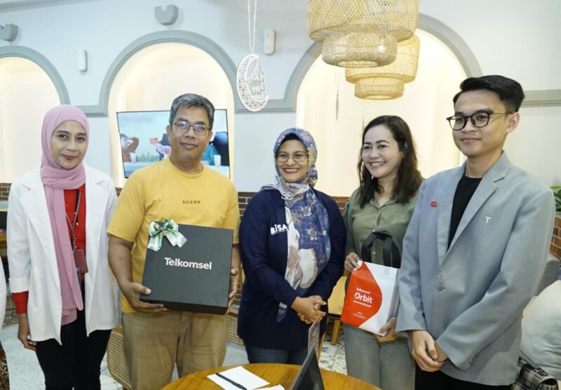 CEO Telkom Tinjau Infrastruktur Jelang Lebaran, Prediksi Trafik Naik 9,2%