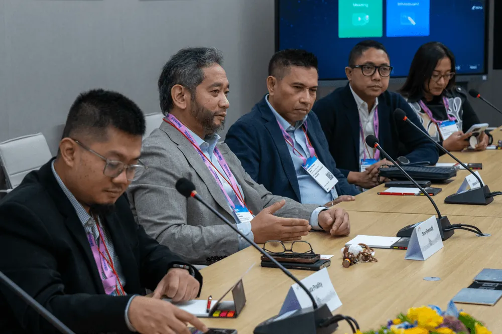Telkom dan Huawei Teken MoU Strategis di MWC Barcelona
