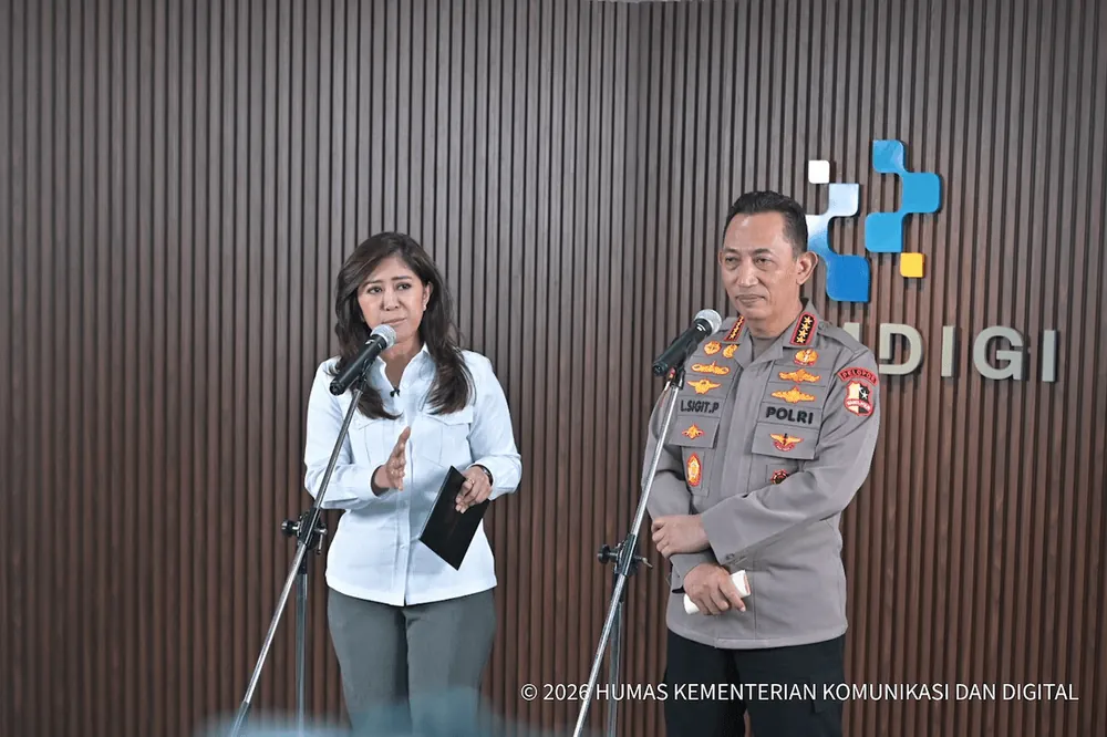 Content image for article: Kemkomdigi dan Polri Satukan Sistem Laporan Kejahatan Digital