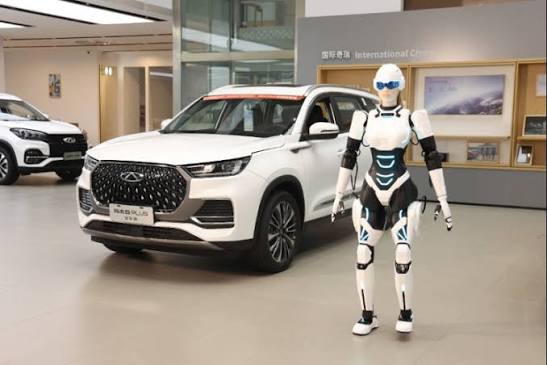 Chery Pamer Robot Humanoid AiMOGA di Indonesia